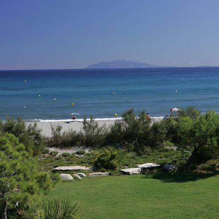 בורגו Residence Cala Bianca מראה חיצוני תמונה