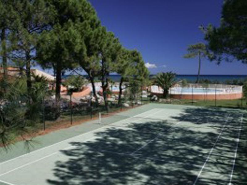 בורגו Residence Cala Bianca מראה חיצוני תמונה