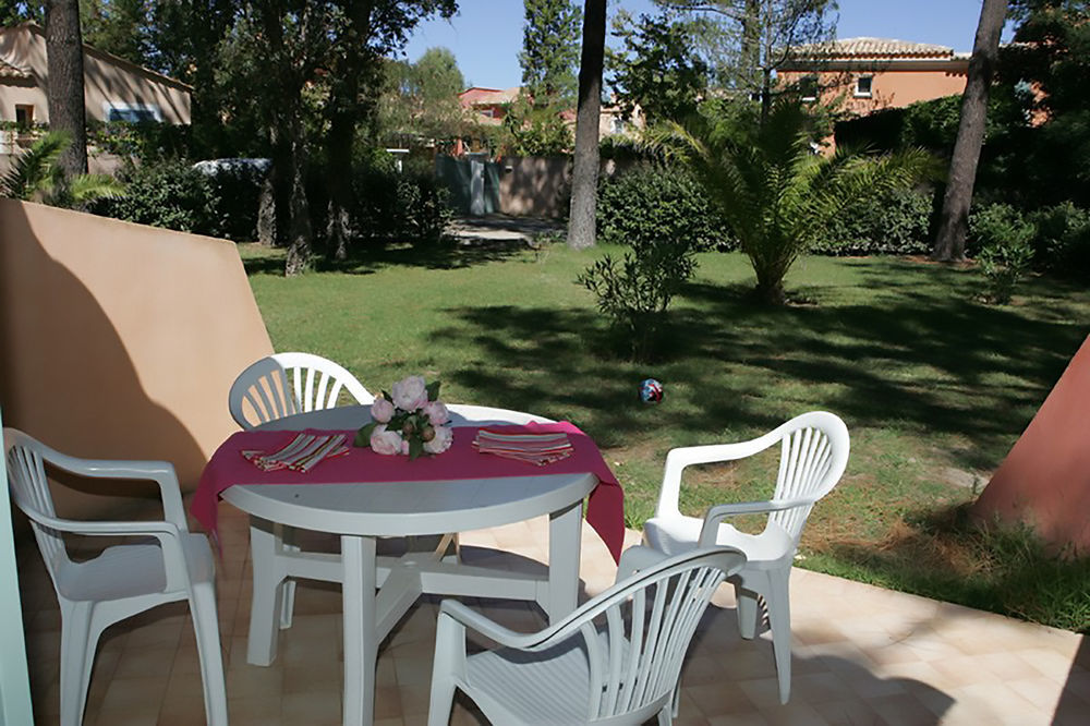 בורגו Residence Cala Bianca מראה חיצוני תמונה