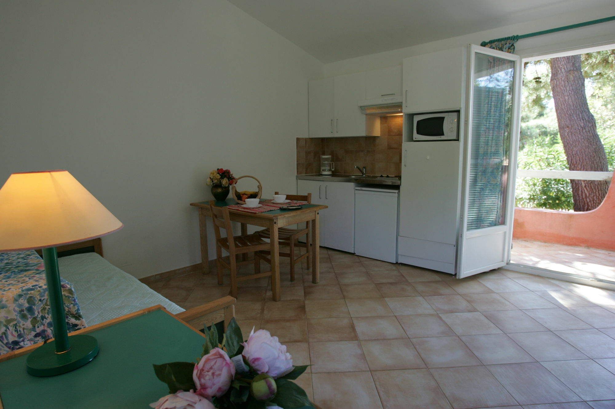 בורגו Residence Cala Bianca מראה חיצוני תמונה