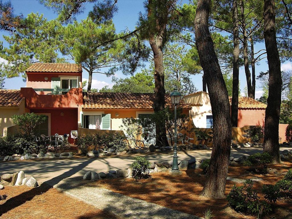 בורגו Residence Cala Bianca מראה חיצוני תמונה