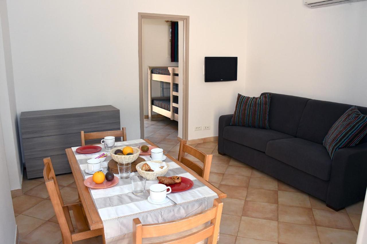 בורגו Residence Cala Bianca מראה חיצוני תמונה
